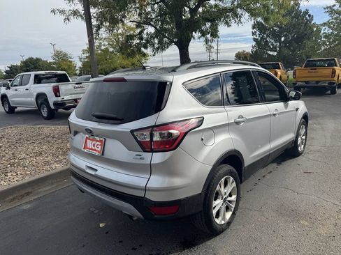 Used 2017 Ford Escape SE w/ SE Leather Comfort Package AWD/4WD image 12