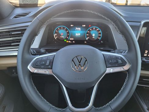 New 2025 Volkswagen Atlas Cross Sport SE image 10