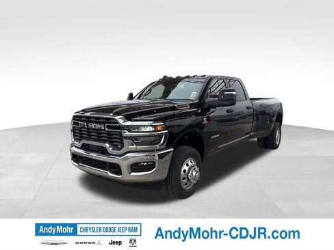New 2026 RAM 3500 Big Horn AWD/4WD image 3