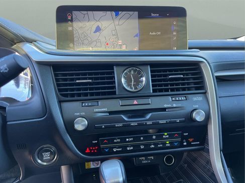 Certified 2022 Lexus RX 350L Luxury w/ Accessory Package (Z1) image 30