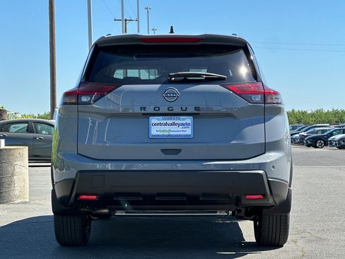 New 2026 Nissan Rogue Dark Armor image 5