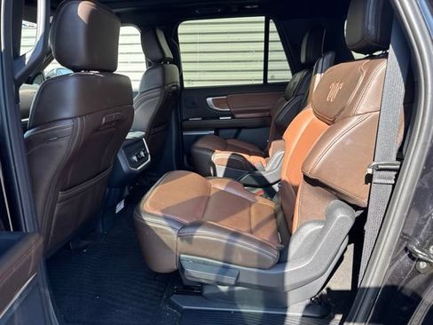 Used 2025 Ford Expedition Max King Ranch AWD/4WD image 9