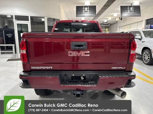 Used 2019 GMC Sierra 2500 Denali w/ Duramax Plus Package AWD/4WD image 5