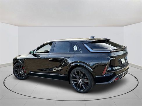 New 2026 Cadillac Lyriq V w/ Exterior Carbon Fiber Package image 3