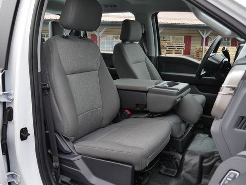 Certified 2024 Ford F250 XL w/ XL Chrome Package image 26