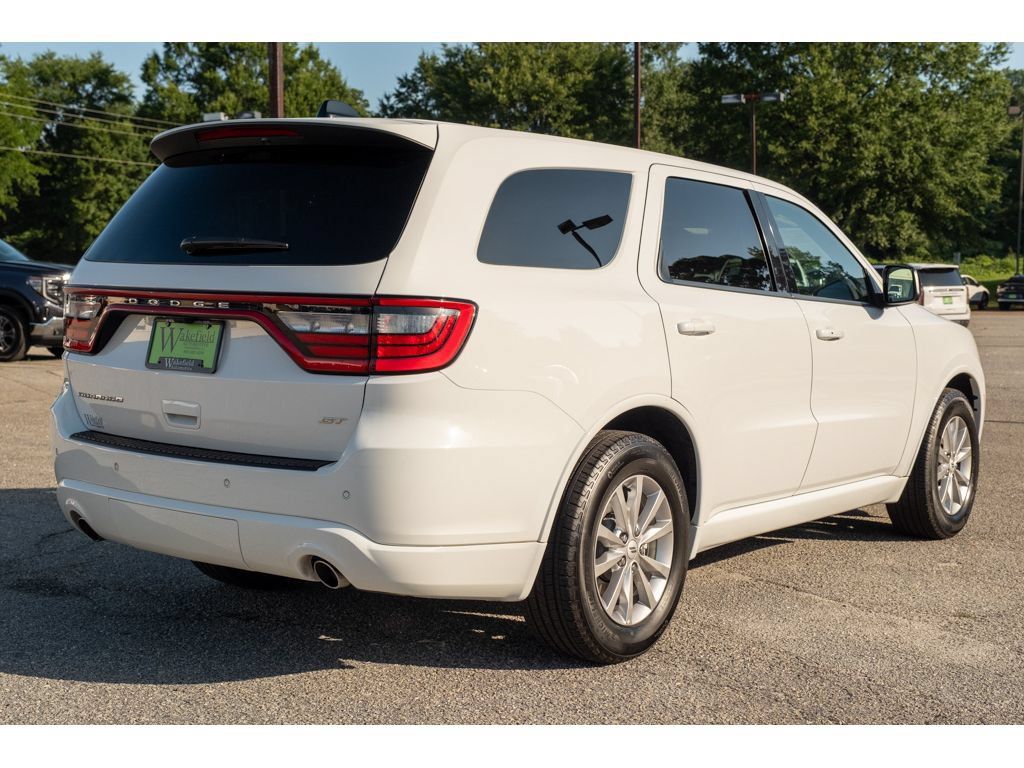 Used 2025 Dodge Durango GT RWD image 8