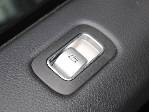 Certified 2022 Mercedes-Benz G 63 AMG 4MATIC image 37