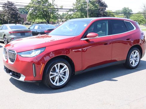 Used 2025 BMW X3 xDrive30i w/ Premium Package AWD/4WD image 1