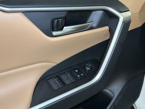 Used 2023 Toyota RAV4 XLE FWD image 18