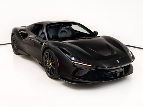 Certified 2022 Ferrari F8 Tributo RWD image 23