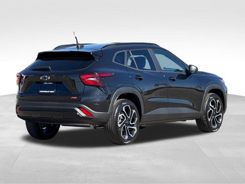 New 2026 Chevrolet Trax RS w/ Driver Confidence Package FWD image 5