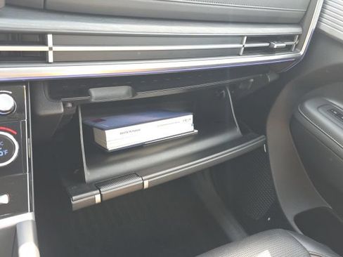 Certified 2025 Hyundai Santa Fe Limited AWD/4WD image 22
