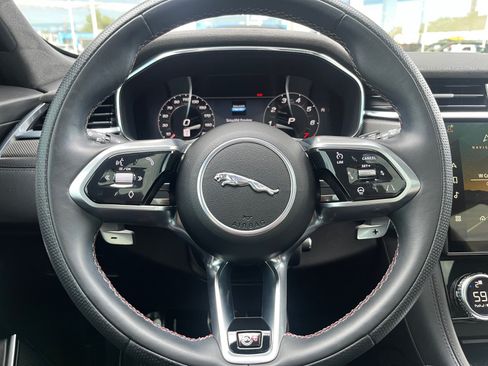 Used 2024 Jaguar F-PACE SVR AWD/4WD image 9