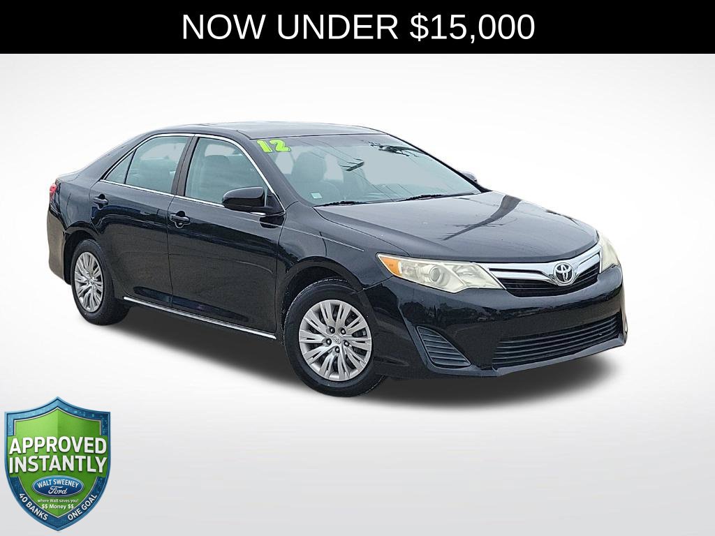 Used 2012 Toyota Camry LE FWD image 1