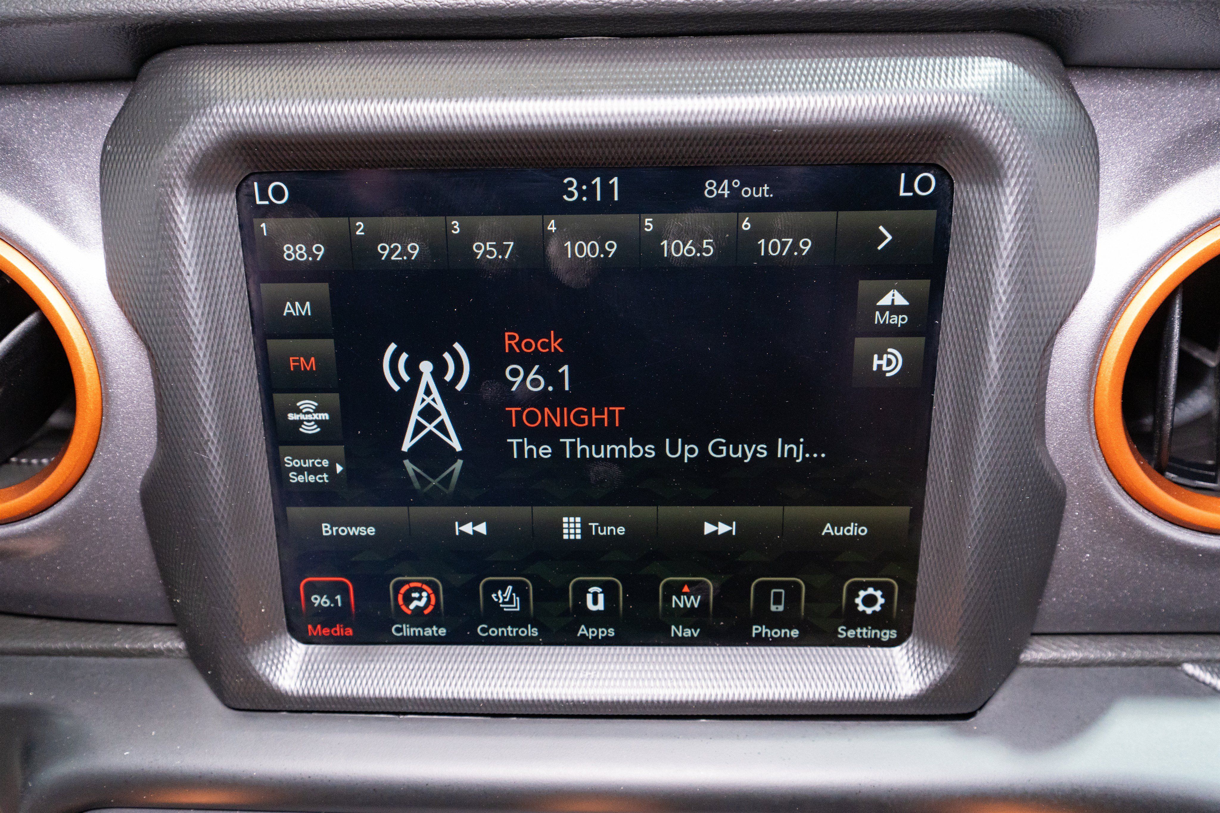 Used 2023 Jeep Gladiator Mojave w/ Cold Weather Group AWD/4WD image 18