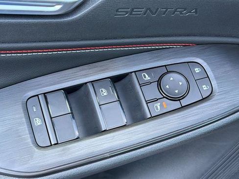 New 2027 Nissan Sentra SR w/ Floor Mat Package FWD image 12