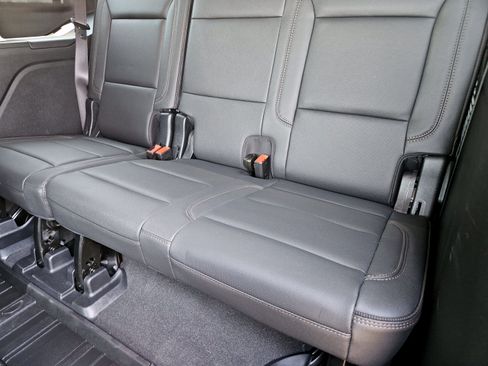 Used 2025 Chevrolet Tahoe High Country AWD/4WD image 22