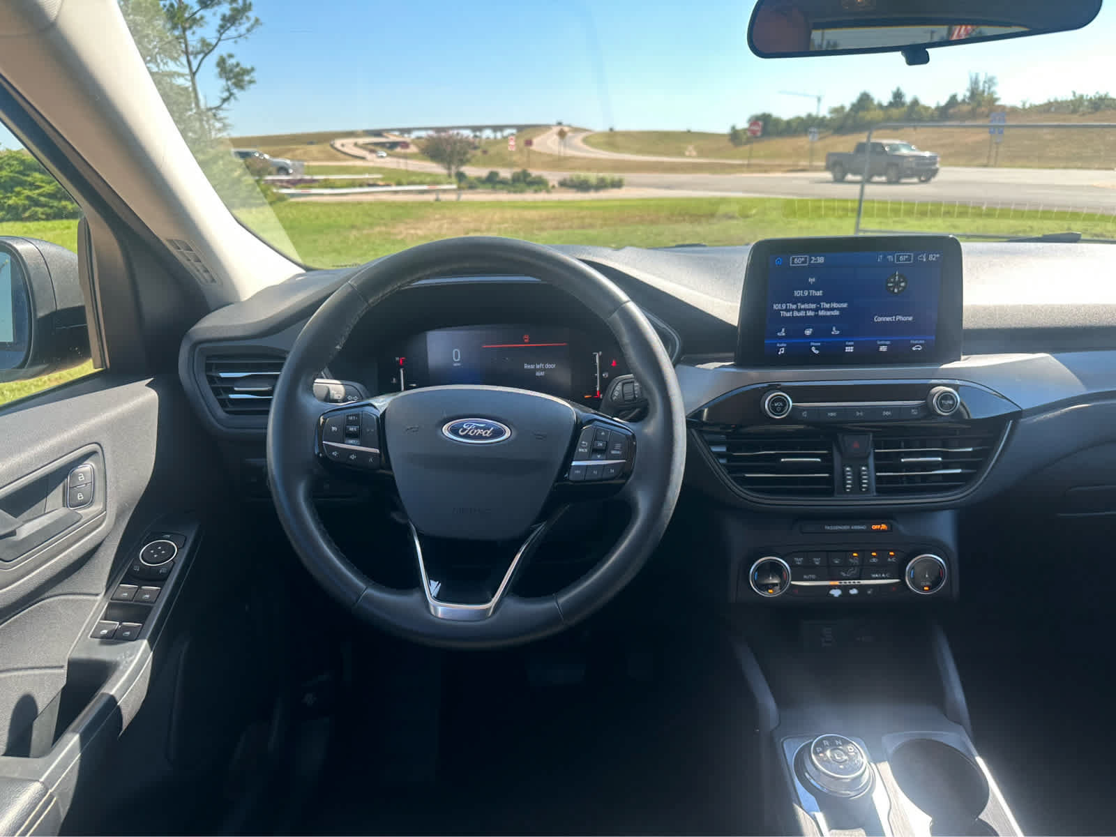 Used 2023 Ford Escape Active AWD/4WD image 14