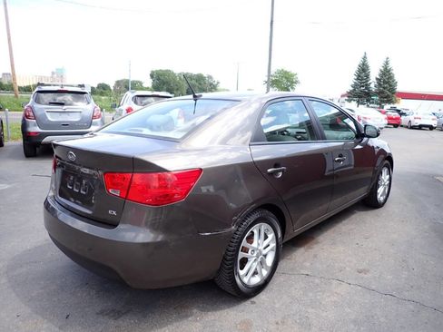 Used 2011 Kia Forte EX w/ Premium Pkg FWD image 6