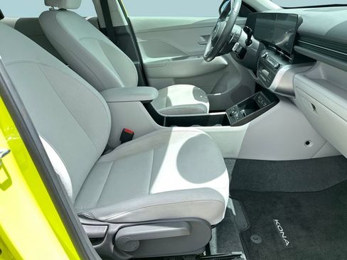 Certified 2024 Hyundai Kona SEL w/ Convenience Package FWD image 14