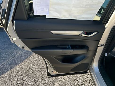 New 2025 MAZDA CX-5 AWD 2.5 S w/ Preferred Package image 23
