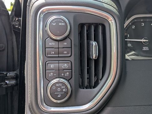 Used 2022 GMC Sierra 1500 Denali w/ Denali Premium Package AWD/4WD image 17