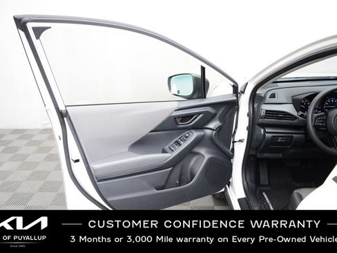 Used 2024 Subaru Crosstrek 2.0i Premium w/ Crosstrek Mirror Package AWD/4WD image 9