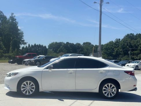 Used 2013 Lexus ES 350 w/ Luxury Pkg FWD image 4