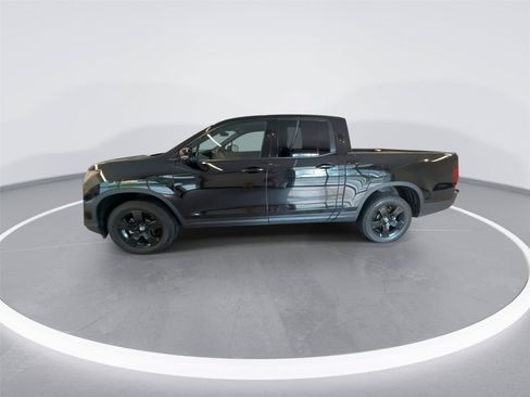 Used 2025 Honda Ridgeline Black Edition image 5