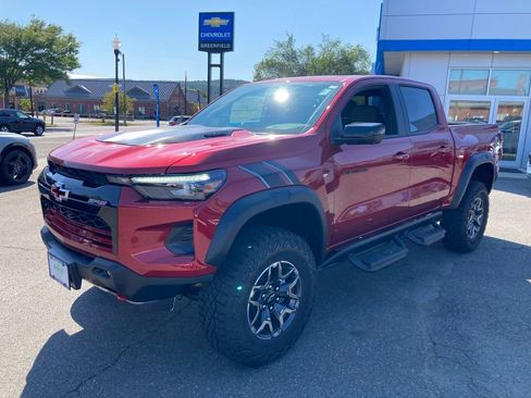New 2026 Chevrolet Colorado ZR2 w/ Technology Package image 3