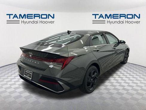 New 2026 Hyundai Elantra SEL Sport image 5