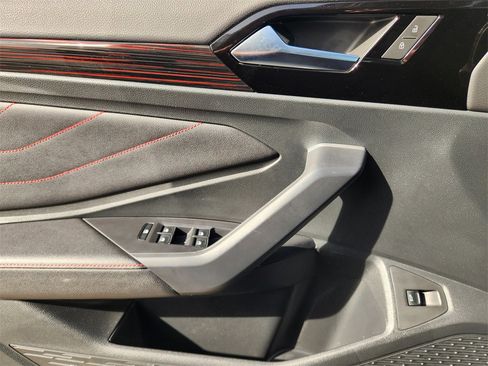 Used 2024 Volkswagen Jetta GLI 40th Anniversary Edition image 26