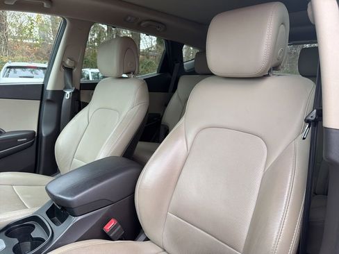 Used 2017 Hyundai Santa Fe Sport w/ 2.4L Tech Package 04 image 21