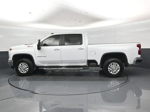 Used 2024 Chevrolet Silverado 2500 LT AWD/4WD image 30