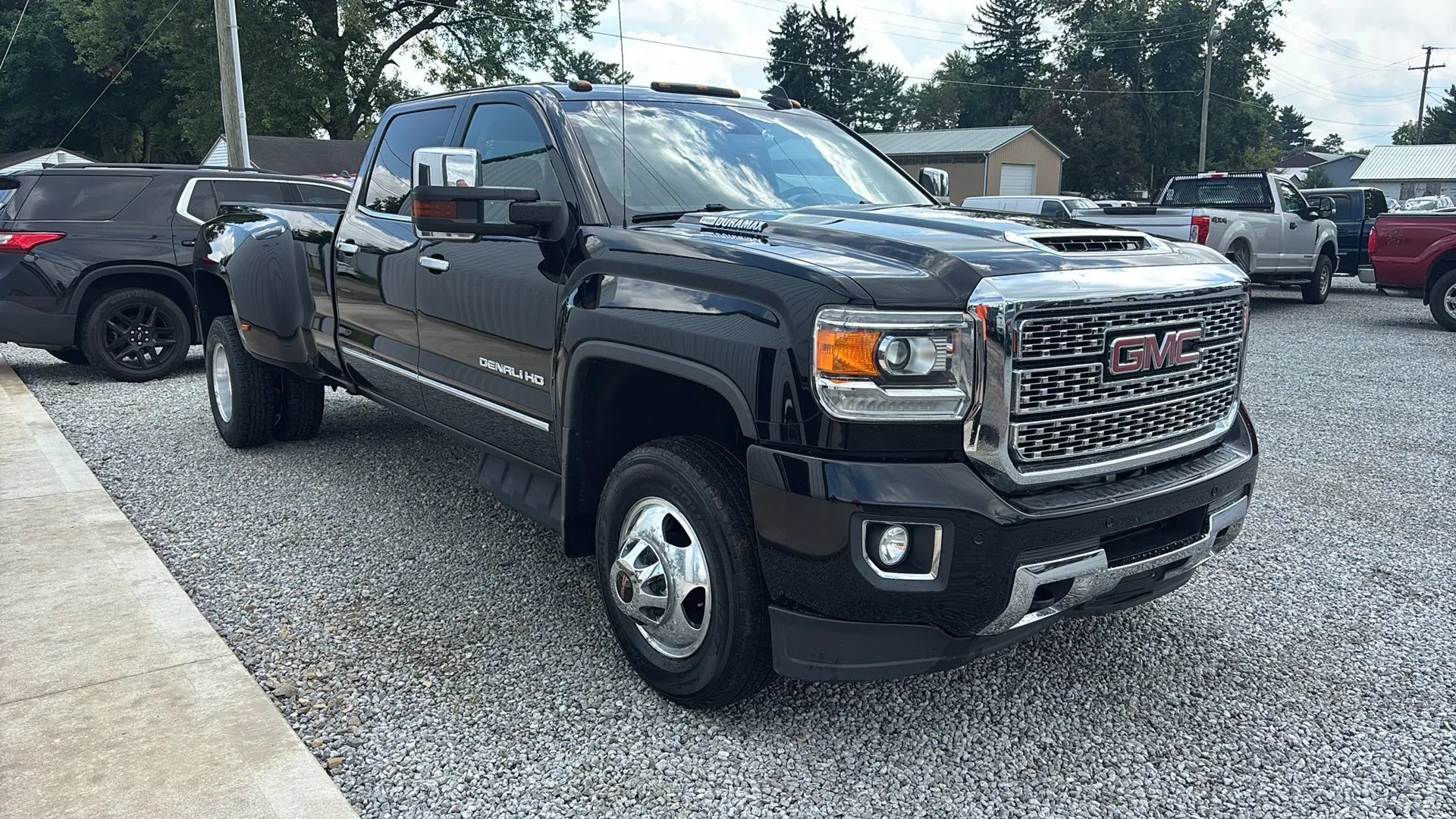 Used 2019 GMC Sierra 3500 Denali AWD/4WD image 12