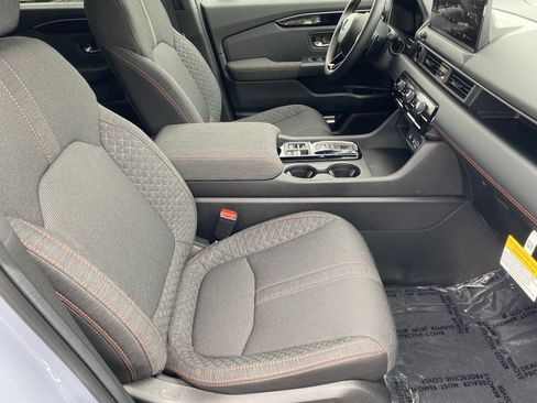 Used 2026 Honda Pilot Sport image 9