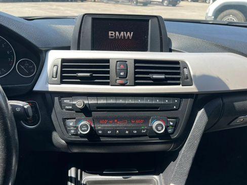 Used 2014 BMW 320i Sedan RWD image 13
