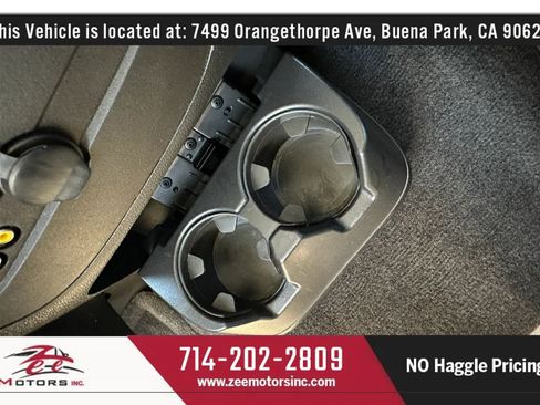 Used 2011 GMC Yukon XL Denali AWD/4WD image 46
