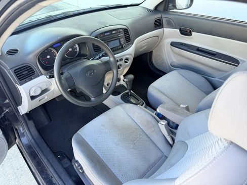 Used 2011 Hyundai Accent GS w/ Premium Pkg 3 FWD image 9