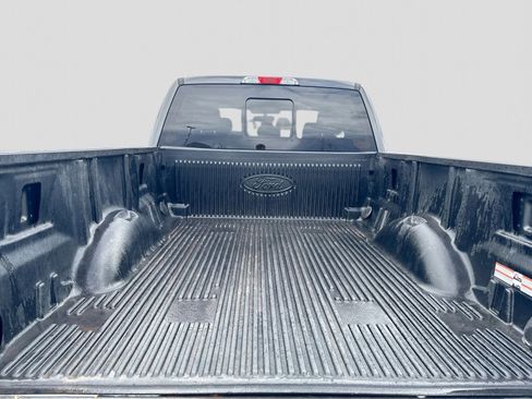 Used 2018 Ford F150 XLT w/ Equipment Group 302A Luxury AWD/4WD image 40