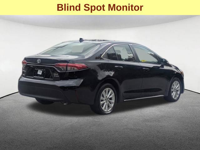 Used 2025 Toyota Corolla XLE FWD image 5