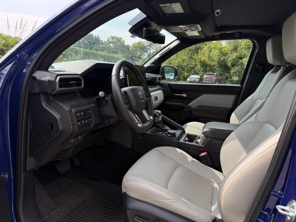 Used 2025 Toyota Tacoma Limited AWD/4WD image 8