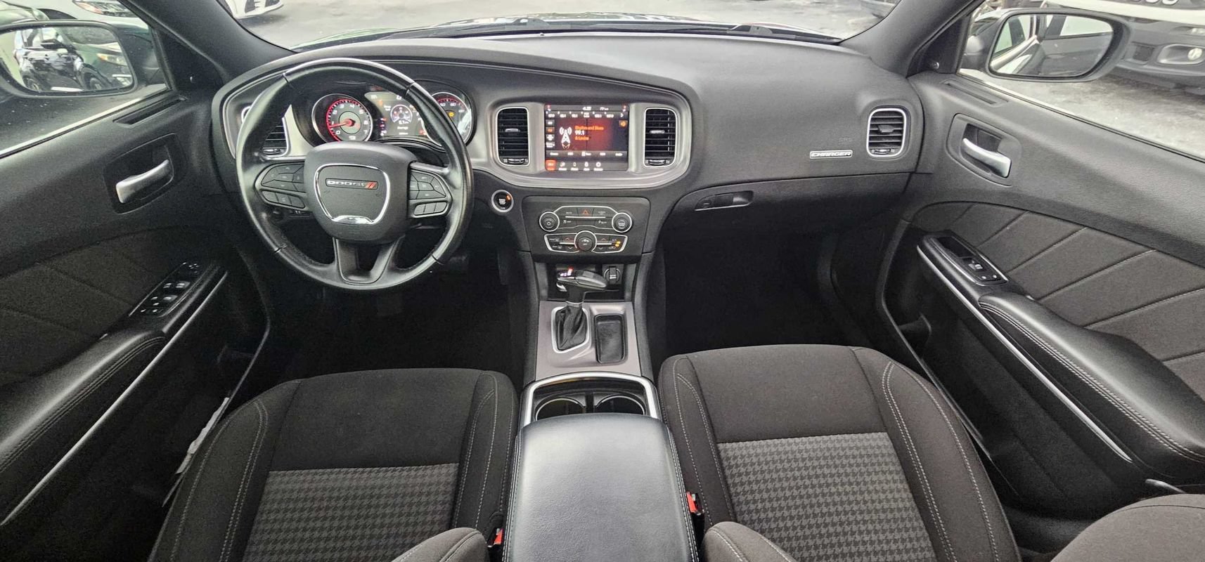 Used 2023 Dodge Charger SXT RWD image 23