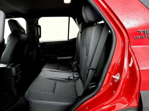 Used 2025 Toyota 4Runner TRD Off-Road Premium w/ Tow Technology Package AWD/4WD image 20