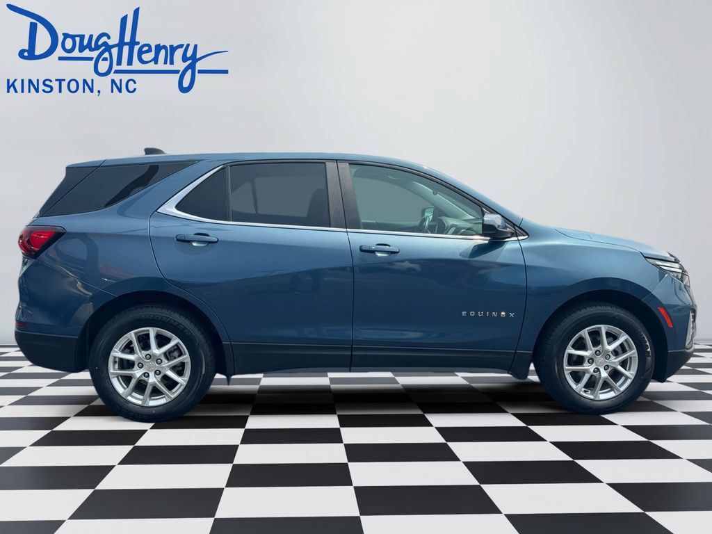 Used 2024 Chevrolet Equinox LT AWD/4WD image 6