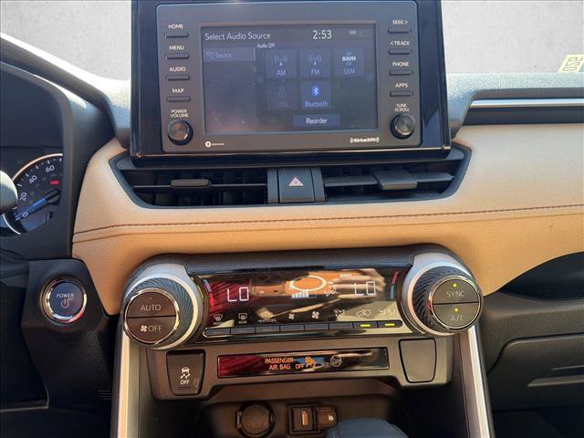 Used 2021 Toyota RAV4 XLE w/ Convenience Package AWD/4WD image 18