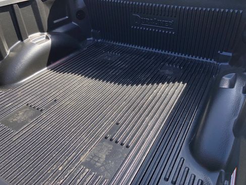 Used 2017 Ford F150 XL w/ Equipment Group 101A Mid image 15