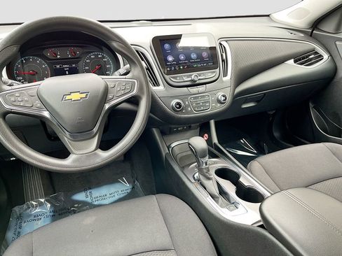 Used 2025 Chevrolet Malibu LT FWD image 27