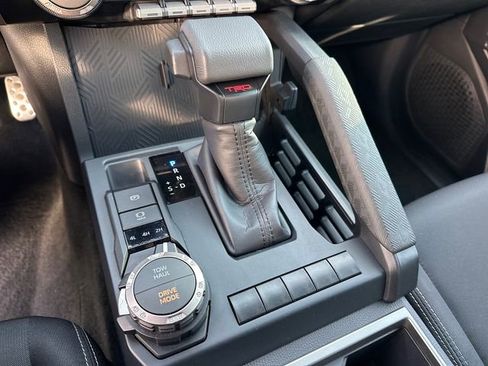 Used 2024 Toyota Tacoma TRD Sport AWD/4WD image 23