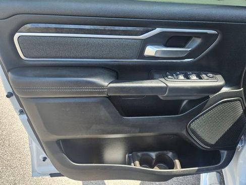 Used 2019 RAM 1500 Big Horn AWD/4WD image 10